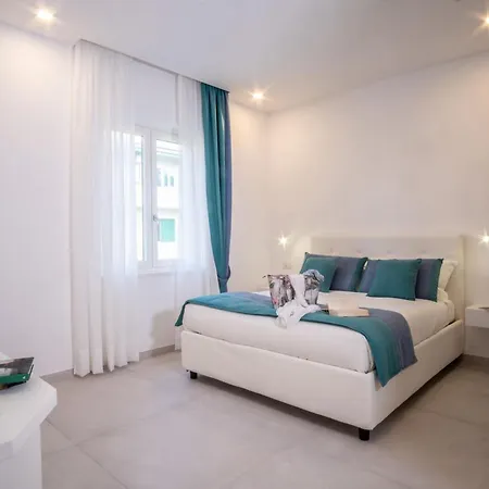 Sorrentovibes - Family In Centre * Sorrento